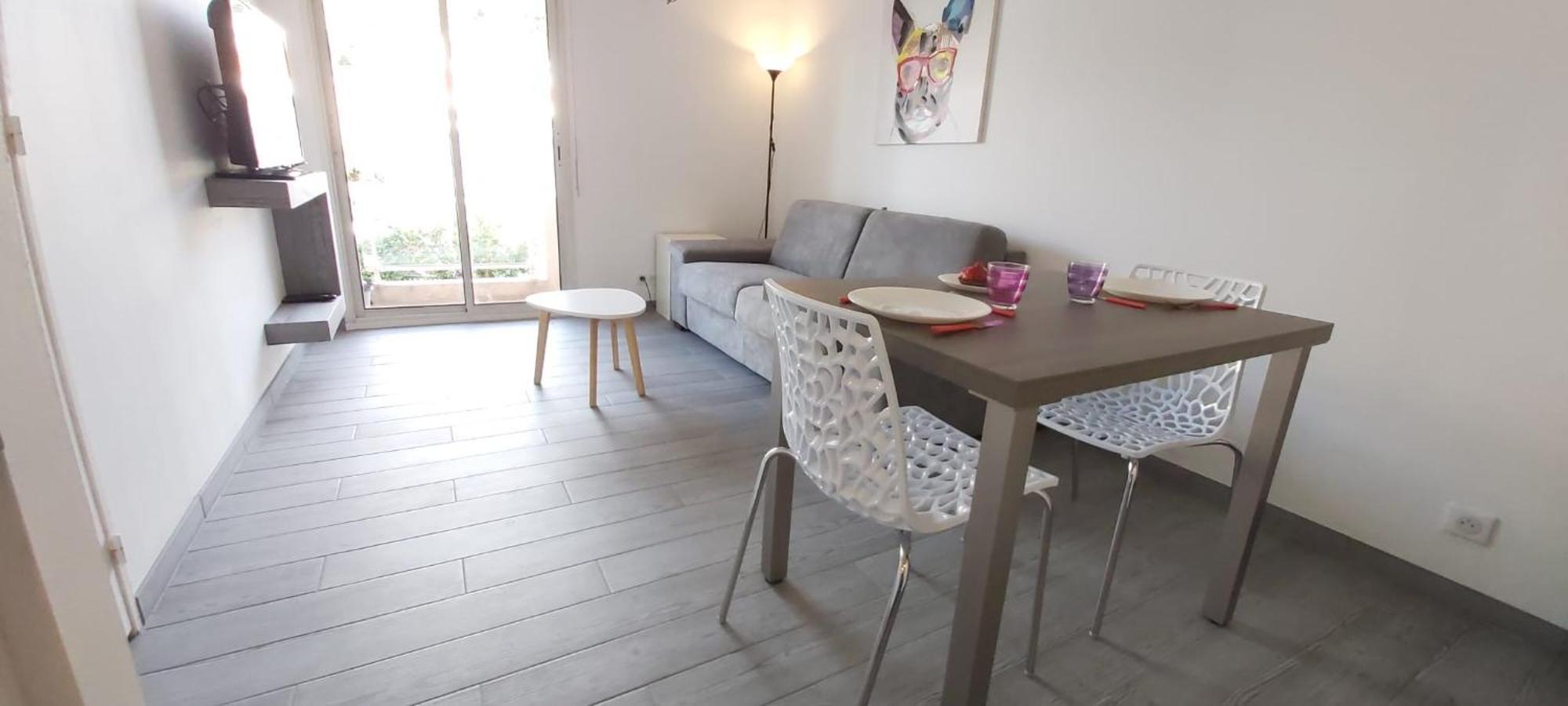 Cosy Proche Carlone, Balcon Appartement